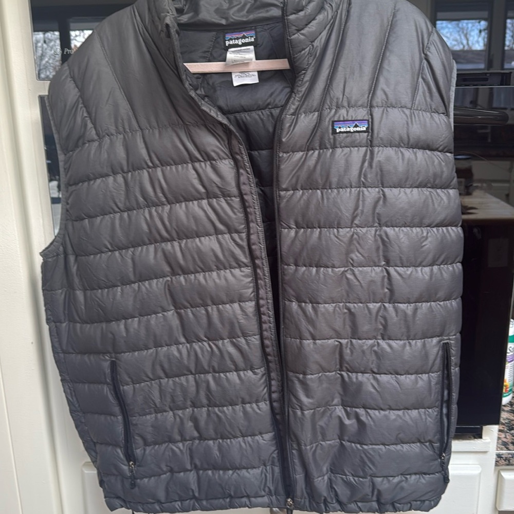 Men’s Like New Patagonia Vest